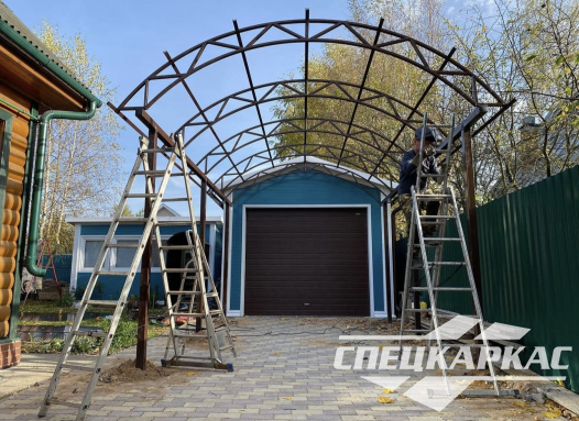 Арочный навес из поликарбоната на две машины №100 - фото 1955